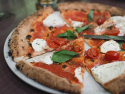 neapolitan-margherita-pizza