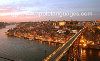 Zonsondergang over Porto