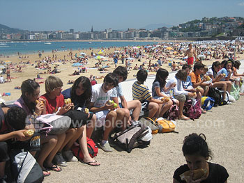 Onze studenten op het strand