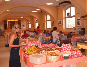 De kantine op het schoolterrein