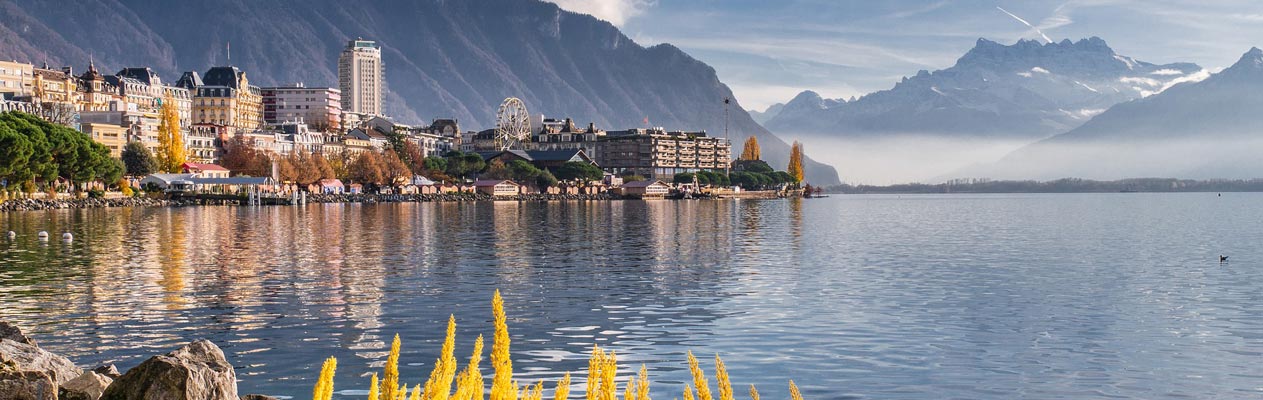 Zwitsers landschap - Montreux, meer en bergen